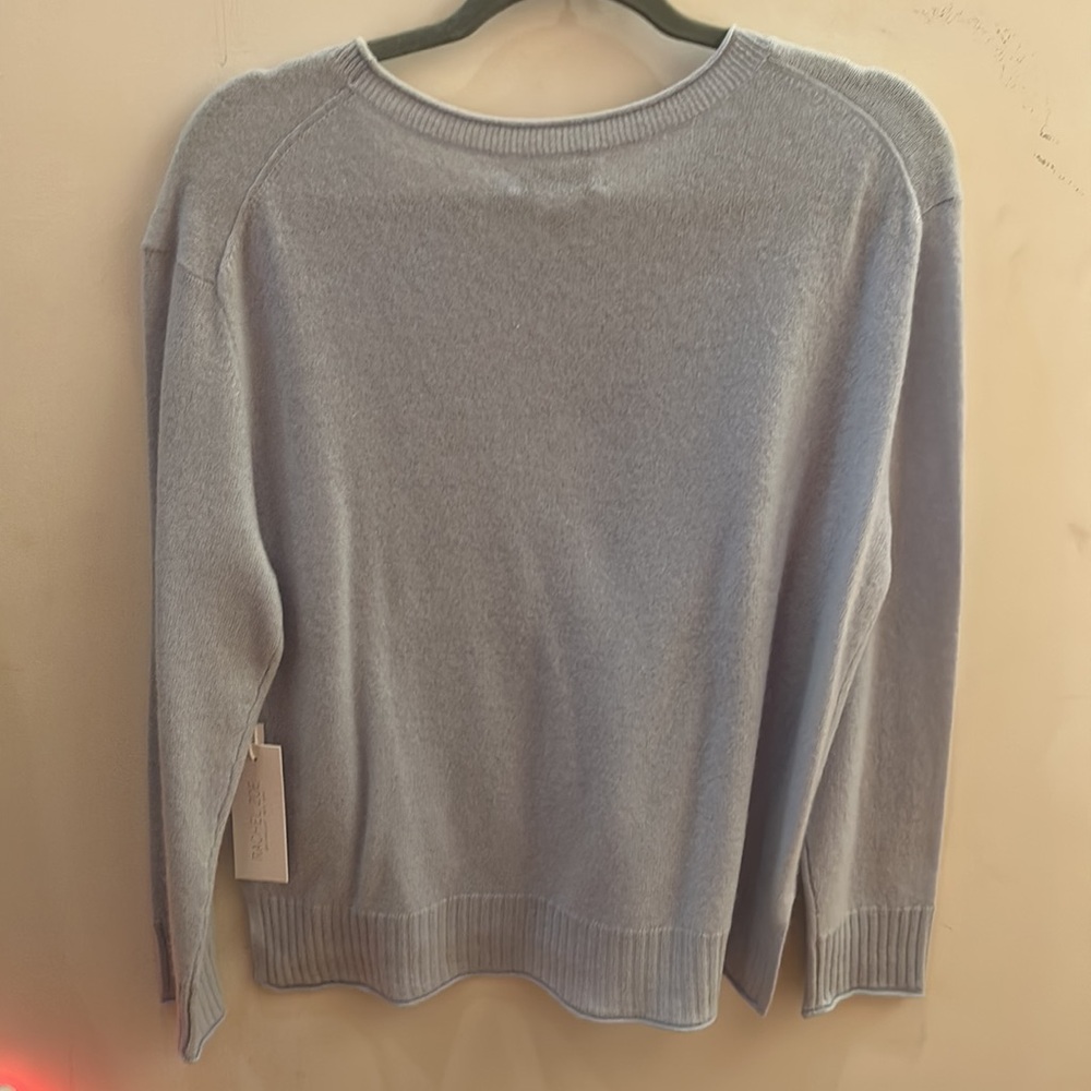 NWT 100% Cashmere Sweater - Picture 2 of 3